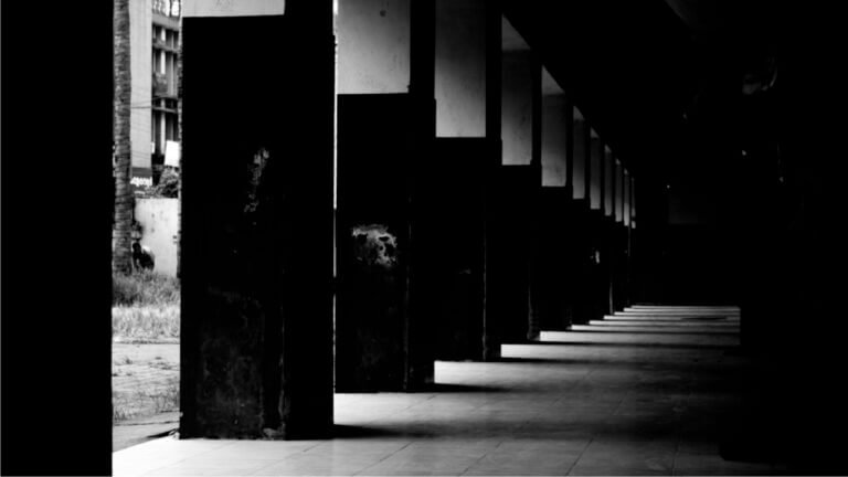 Shades of Light – Architecture Photography