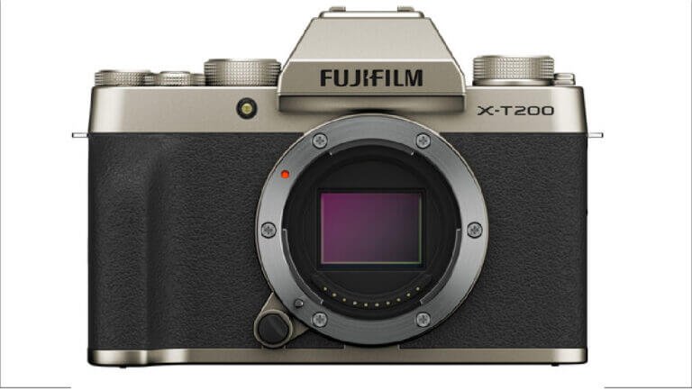 Fujifilm X-T200 Review (2020)