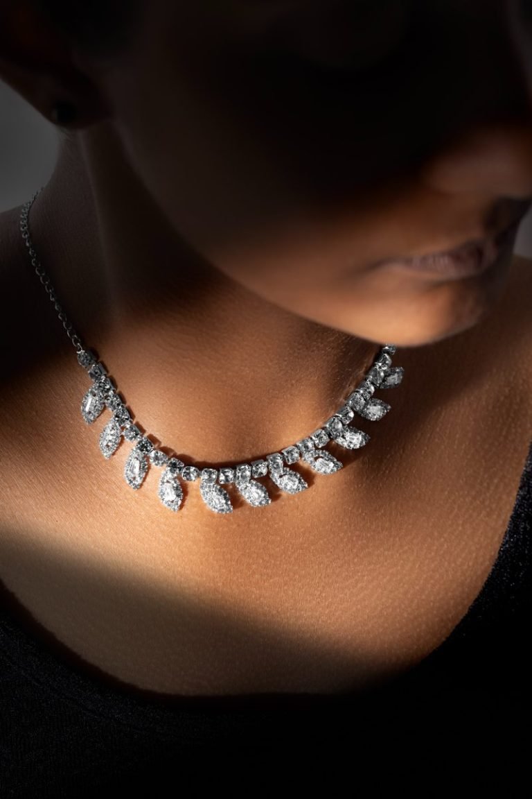 Chiaroscuro Gems