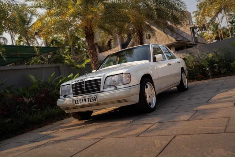Mercedes-Benz W124 E300